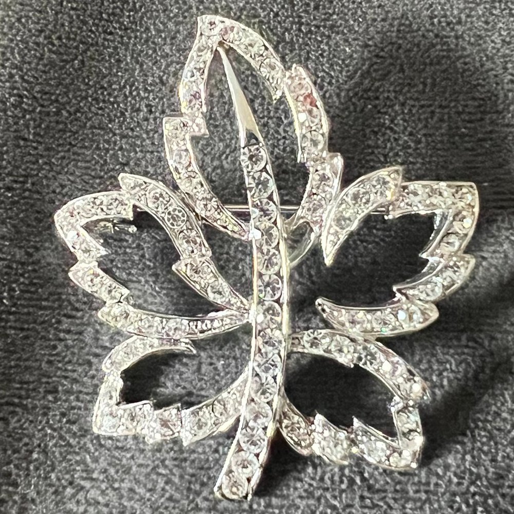 Autumn Leaf Silver & Crystal 1-7/8" Brooch Pin Like New